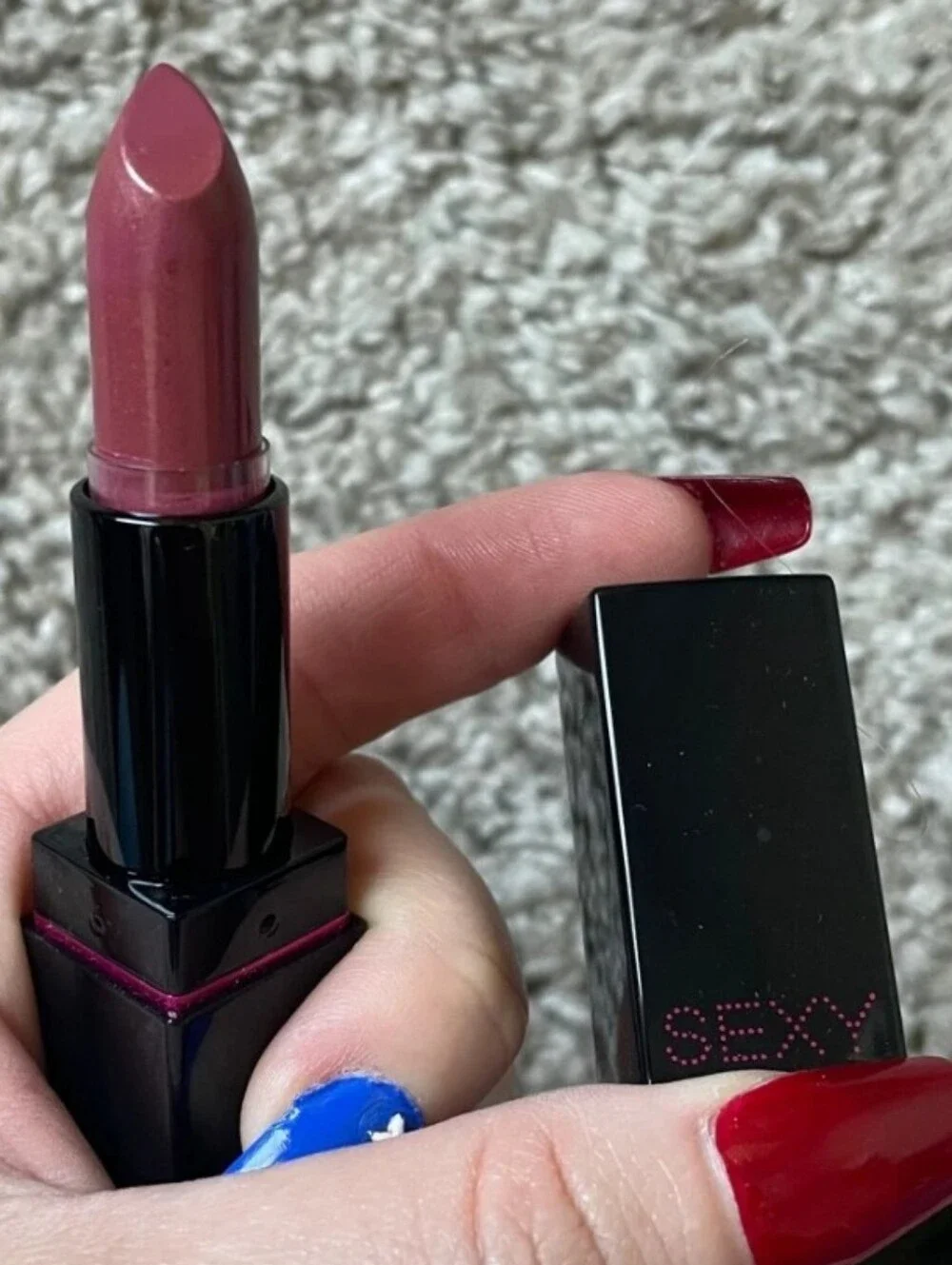 🆕️Victoria's Secret Very Sexy Lipstick In SWEET RELEASE
